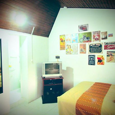 Como En Casa! Restaurante Y Hostal Богота Екстер'єр фото